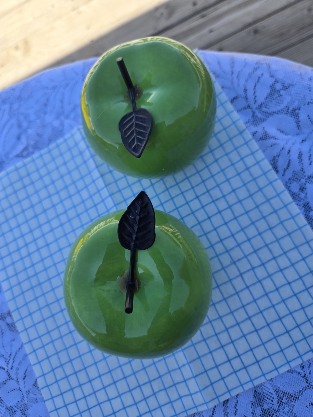 Glossy Green Ceramic Apple Set with Leaf Stems